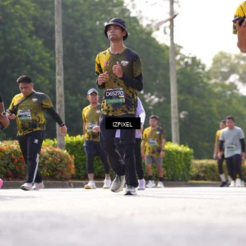Runner Photo 6592035