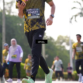 Runner Photo 6592078