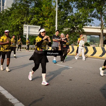 Runner Photo 6592111