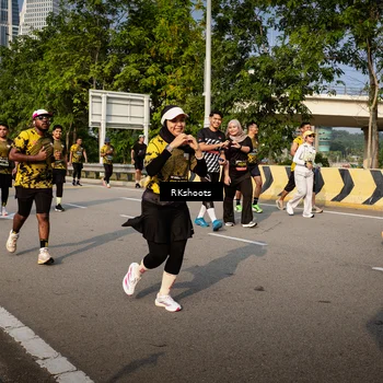 Runner Photo 6592118