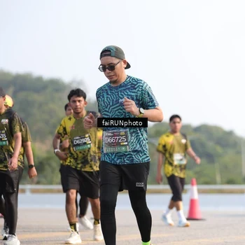 Runner Photo 6592128