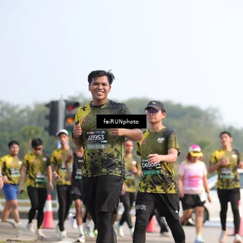 Runner Photo 6592134