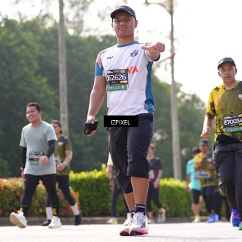 Runner Photo 6592160