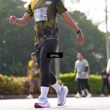 Runner Photo 6592165
