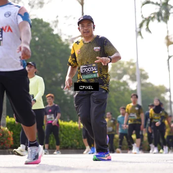 Runner Photo 6592169