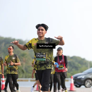 Runner Photo 6592236