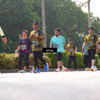Runner Photo 6592260