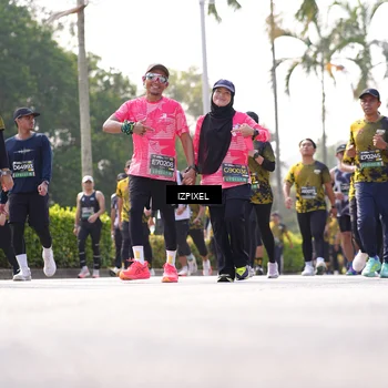 Runner Photo 6592275