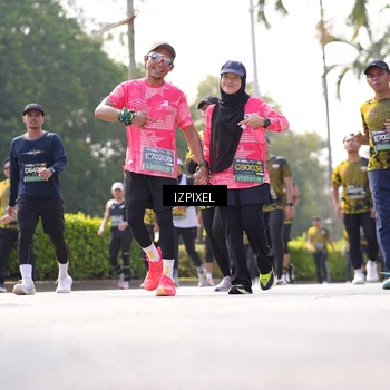 Runner Photo 6592321