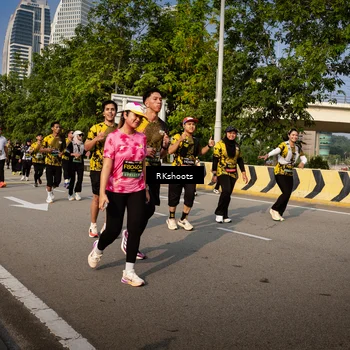 Runner Photo 6592331