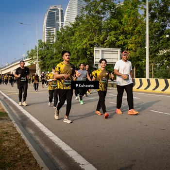 Runner Photo 6592365
