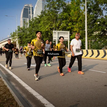 Runner Photo 6592378