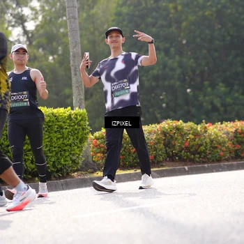 Runner Photo 6592497