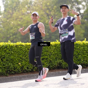 Runner Photo 6592544