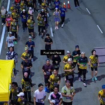 Runner Photo 6592604