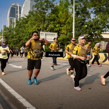 Runner Photo 6592606