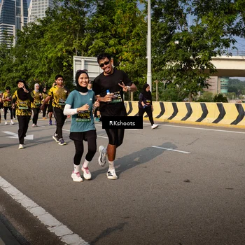 Runner Photo 6592642