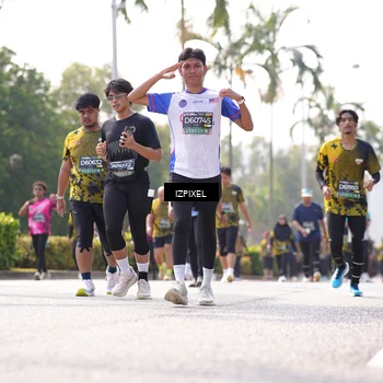 Runner Photo 6592646