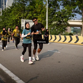 Runner Photo 6592684
