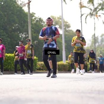 Runner Photo 6592713