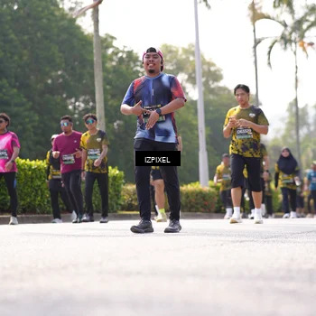 Runner Photo 6592734