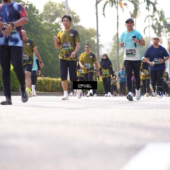 Runner Photo 6592754