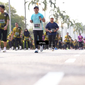 Runner Photo 6592755
