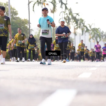 Runner Photo 6592775