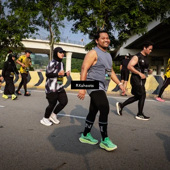 Runner Photo 6592880