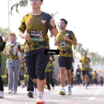 Runner Photo 6592949