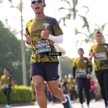Runner Photo 6593036