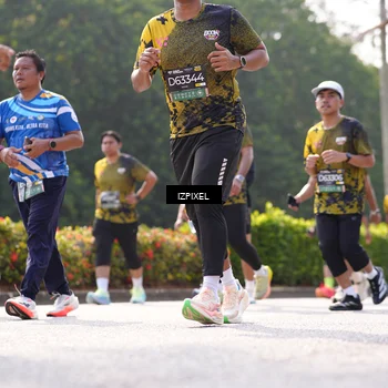 Runner Photo 6593179