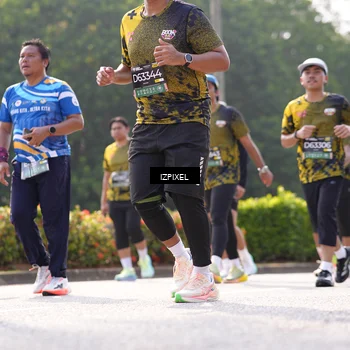 Runner Photo 6593198