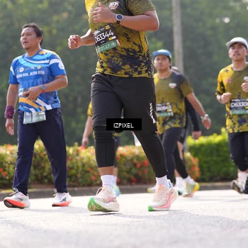 Runner Photo 6593199
