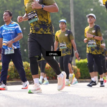 Runner Photo 6593203