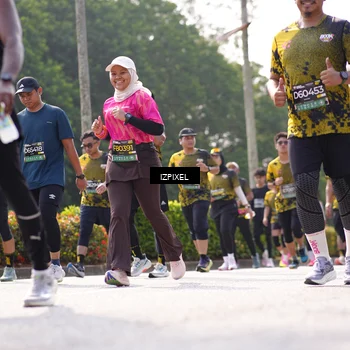 Runner Photo 6593339