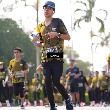 Runner Photo 6593359