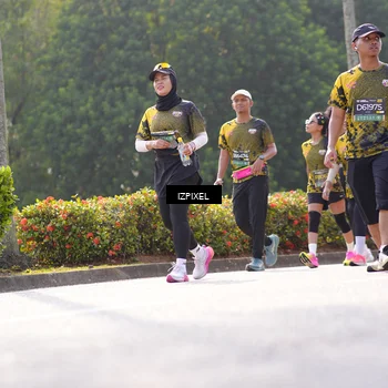 Runner Photo 6593452