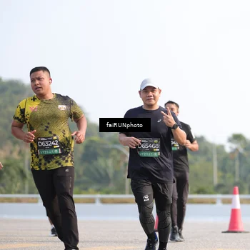 Runner Photo 6593579