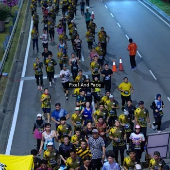 Runner Photo 6593596