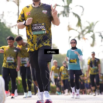 Runner Photo 6593635