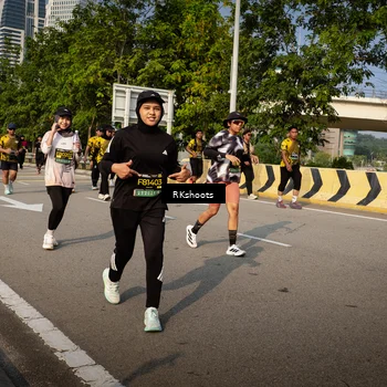 Runner Photo 6593655