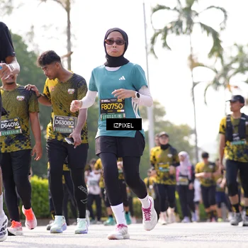 Runner Photo 6593696