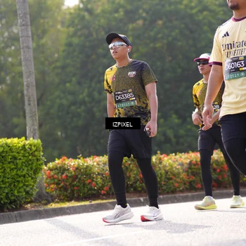 Runner Photo 6594349