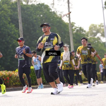 Runner Photo 6594374