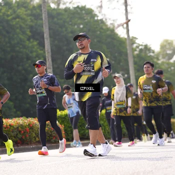 Runner Photo 6594376