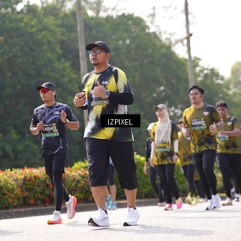 Runner Photo 6594395