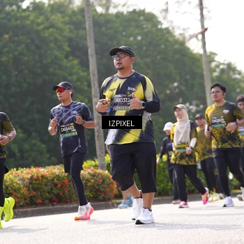 Runner Photo 6594398