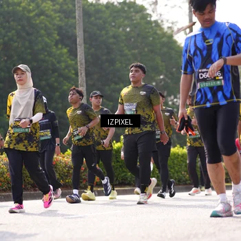 Runner Photo 6594453