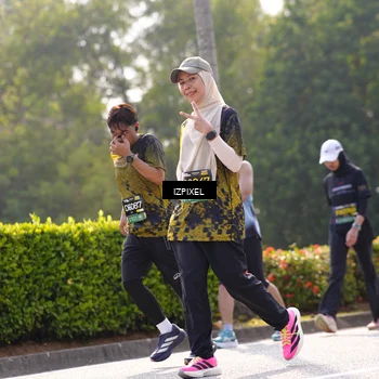 Runner Photo 6594512